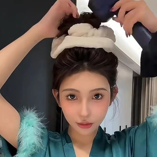 แฟชั่นเกาหลี สุด ๆ ดูดซับตุ๊กตาผ้าขนหนูผมแหวนผู้หญิงฤดูใบไม้ร่วงและฤดูหนาวหัวบอลของขวัญวงผม