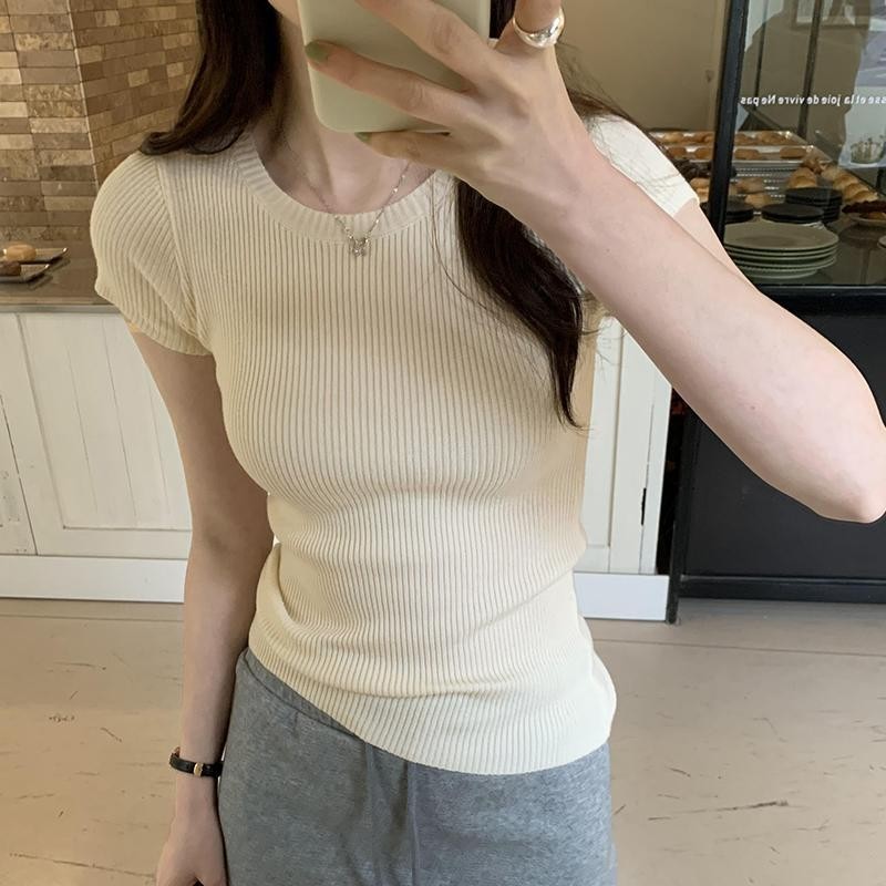[จัดส่งจากกรุงเทพ] กางเกงรัดรูป เสื้อยืดผู้หญิง เสื้อยืดคอกลม เสื้อแฟชั่นสไตล์เกาหลีผู้หญิง เสื้อครอปน่ารักๆ การจัดส่ง
