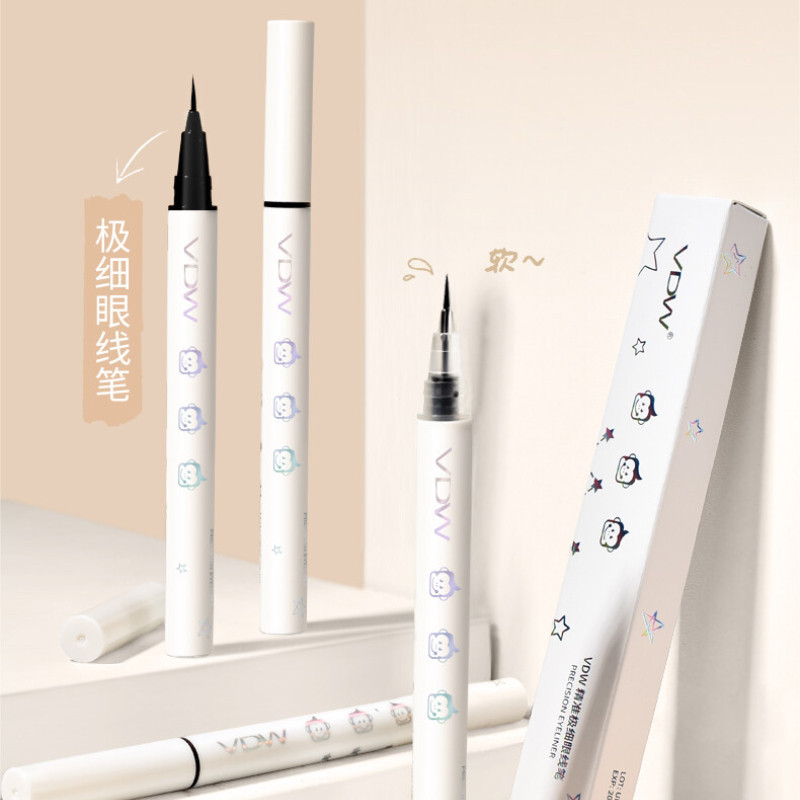 UBUB Eyeliner อายไลเนอร์ อายไลเนอร์ กันน้ำและกันเหงื่อ ไม่เลอะ ธรรมชาติและติดทนนาน ละเอียดมาก