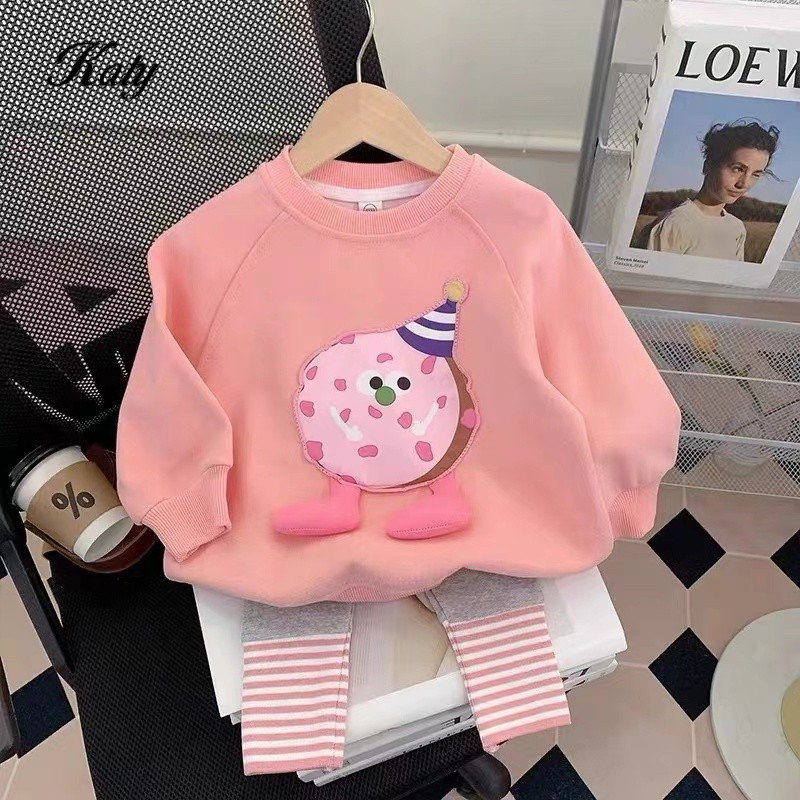 เสื้อสเวตเตอร์เด็กหญิงชุดฤดูใบไม้ผลิและฤดูใบไม้ร่วงชุดฤดูใบไม้ผลิและฤดูใบไม้ร่วงแบบใหม่เสื้อผ้าสไตล์ตะวันตกชุดสองชิ้นแบบลำลองเจ้าหญิงสำหรับเด็ก