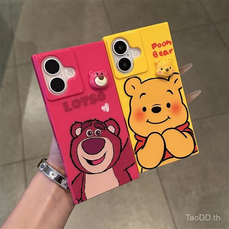 เคสโทรศัพท์ เหมาะสําหรับ iPhone 11 12 13 14 15 16 Pro max Plus Pooh Strawberry Bear Square Case รวมทุกอย่าง Soft Case Shock-Resistant Shock-Resistant เคสป้องกัน Shell RORU