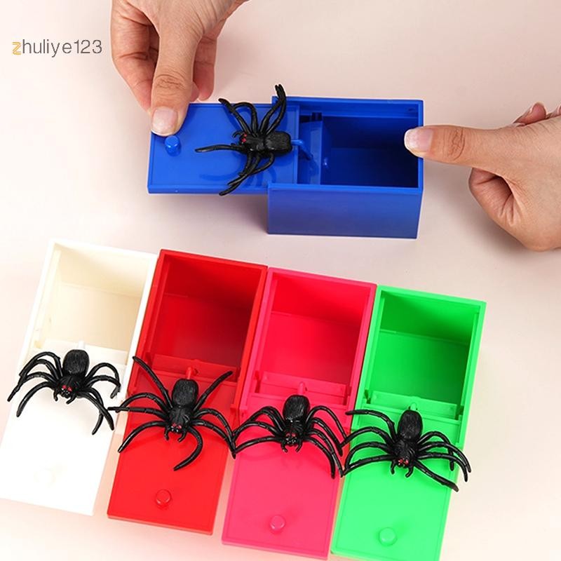 <zhuliye123> 1pc Prank Spider Scare กล่อง Spider ซ่อนในกรณีตลกฮาโลวีนของเล่น Scarebox Trick Joke ของเล่นของขวัญ Nice
