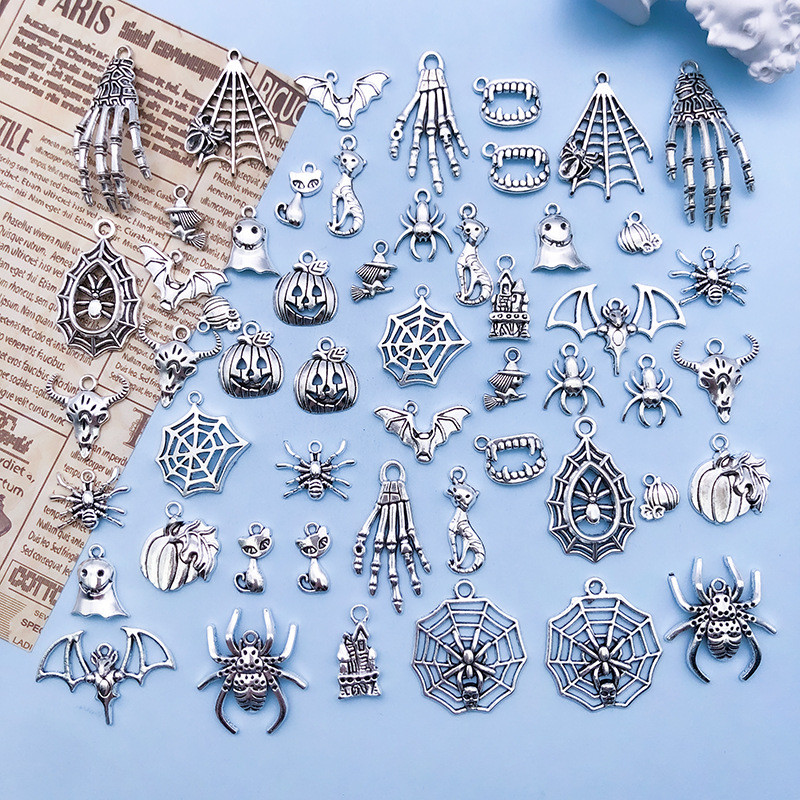 วินเทจฮาโลวีนบุคลิกภาพแมงมุมโลหะผสมจี้ DIY ลูกปัดทำด้วยมือวัสดุจี้ฮาโลวีน