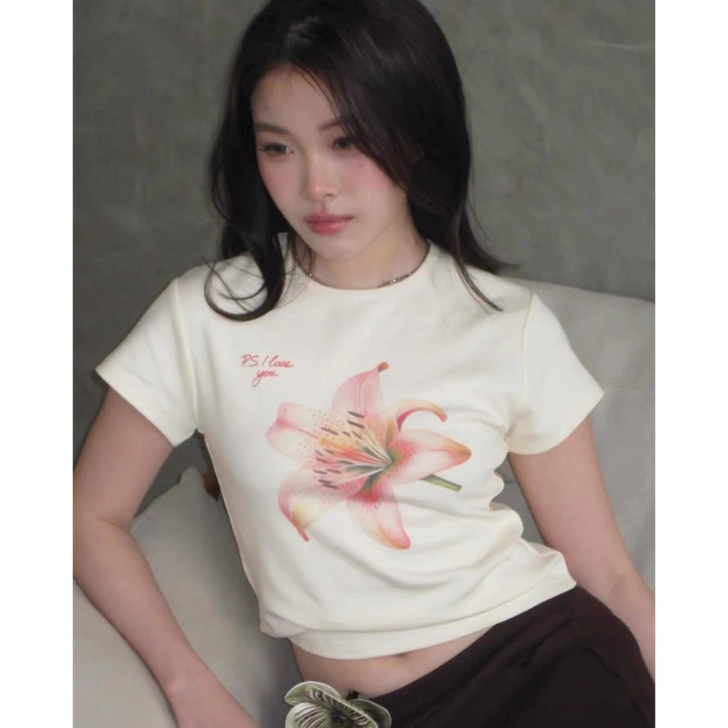 MAO Shop เสื้อครอปท็อปแขนสั้น ลายดอกไม้ Baby Tee thumbnail 9