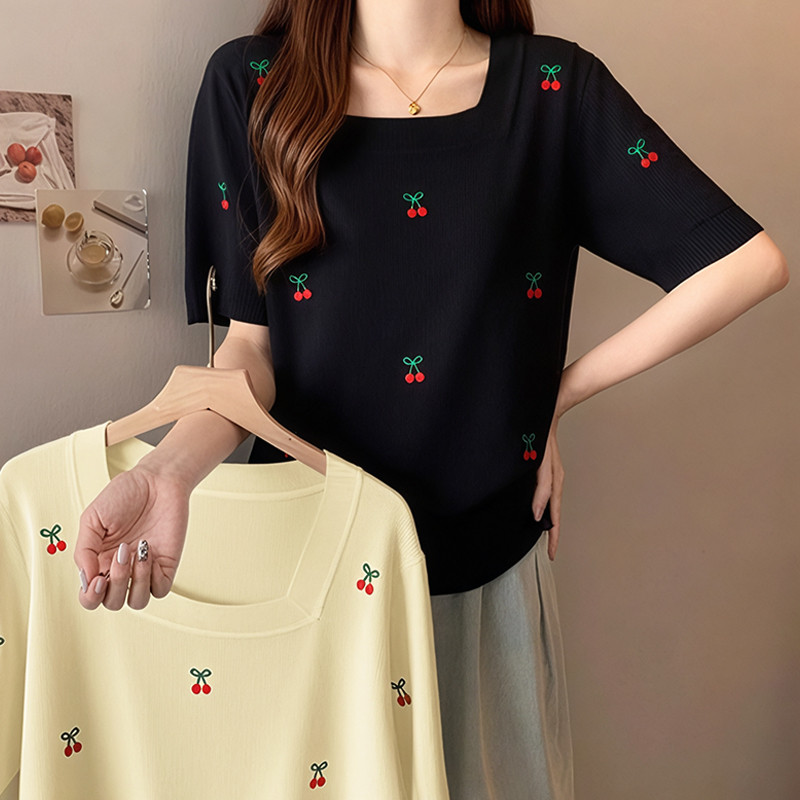 [เสื้อยืด ขนาดใหญ่เกินไป] (40-150กิโลกรัม) เชอร์รี่พิมพ์สแควร์คอแขนสั้นหลวมบางผู้หญิงฤดูร้อนด้านบนขนาดบวก ชุดลำลอง