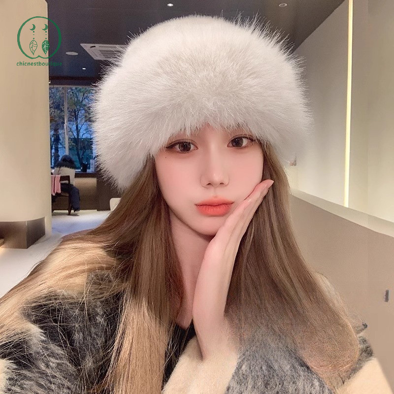 [ชาวเก๋ไก๋] ฤดูใบไม้ร่วงและฤดูหนาว2024ใหม่ผู้หญิงแฟชั่นหมวกขนสัตว์หมวกขนสัตว์หมวกขนสัตว์หมวกมองโกเลีย ไม่มีปีก ตุ๊กตาปุยเล่นสกีขี่หมวกอบอุ่นบูติก