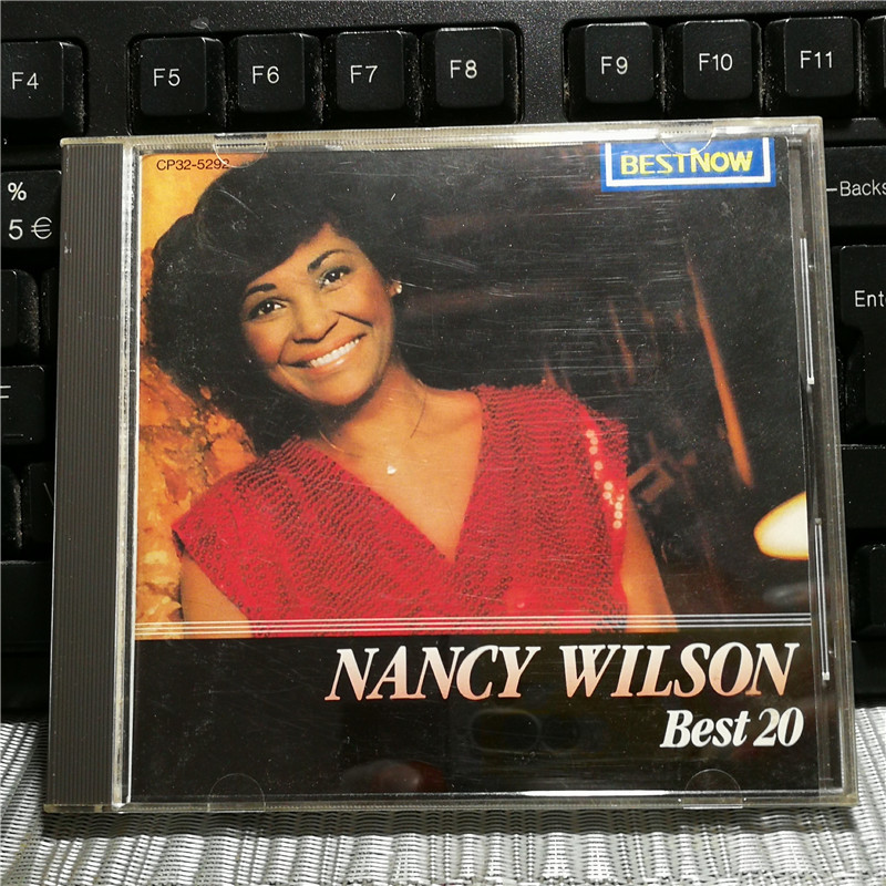 S2269: Nancy Wilson – Best 20 [ของสะสม]