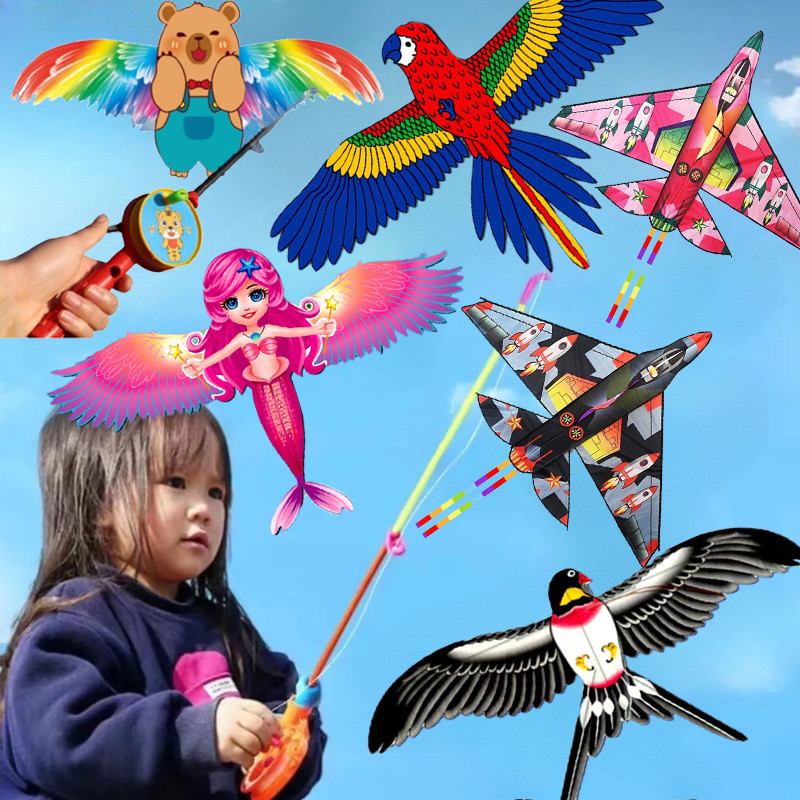 พร้อมส่ง ว่าวพลาสติก ลายการ์ตูน พร้อมคันเบ็ดตกปลา เสา + สายว่าว (40-50M)  ของเล่นกลางแจ้ง ของเล่นสําหรับเด็ก