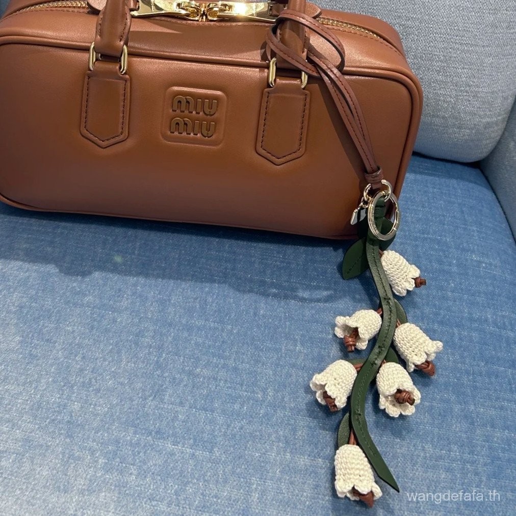 จี้กระเป๋าเสื้อสีน้ำเงิน อุปกรณ์หนังแท้ ซีรีส์ MIU สไตล์ใหม่ ของตกแต่งกระเป๋า ของขวัญ ของที่ระลึก