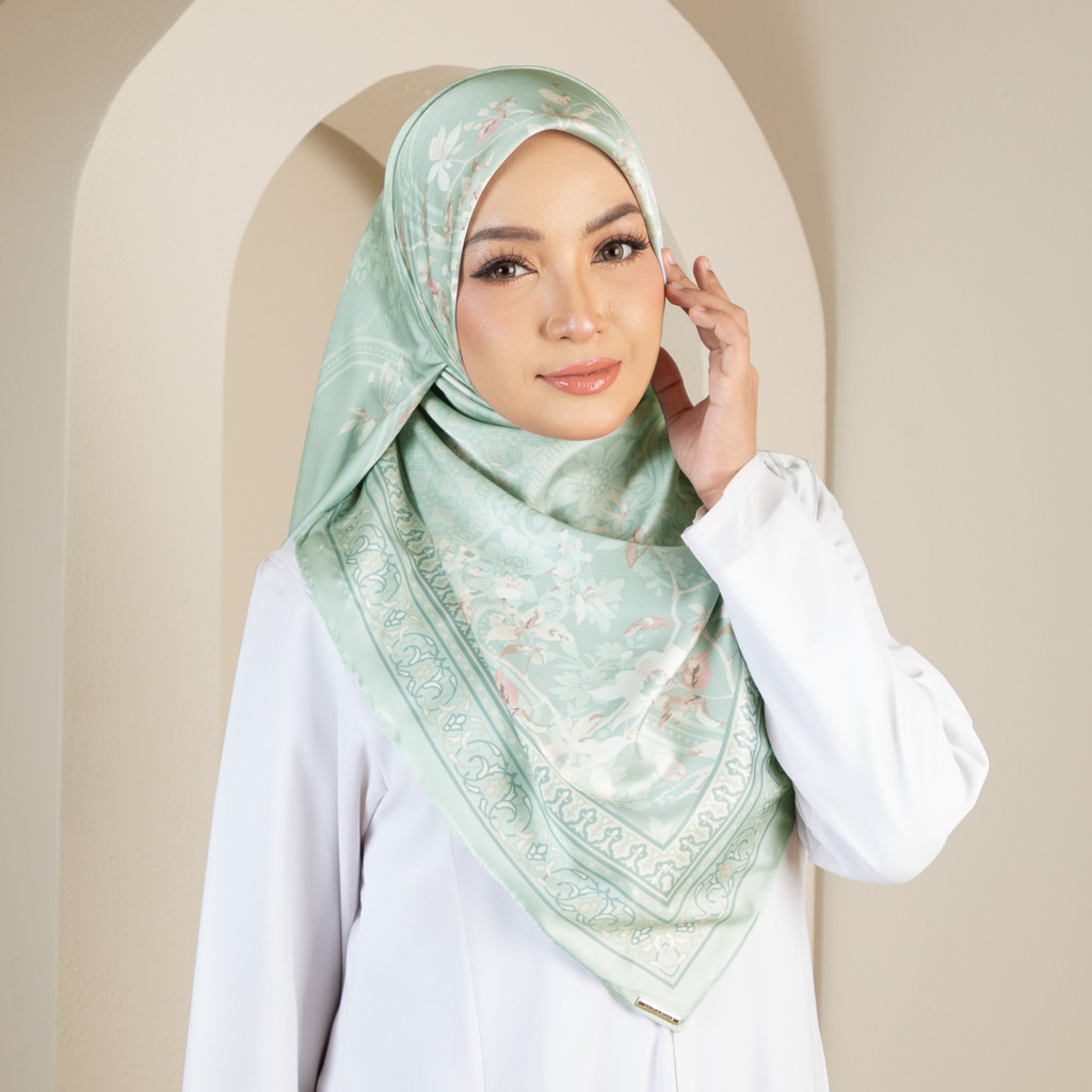 Yasmin YS48*********