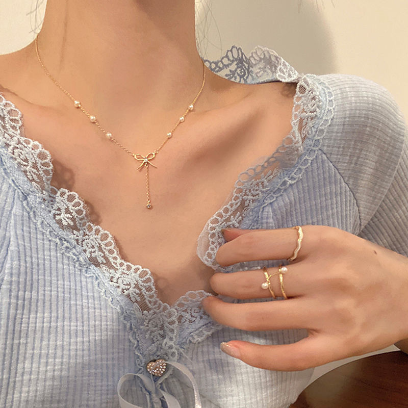 Insสร้อยคอโบว์ผู้หญิง2025 สไตล์ใหม่หรูหราNiche Design Clavicle Chainอุปกรณ์เสริมที่เรียบง่ายQX0W