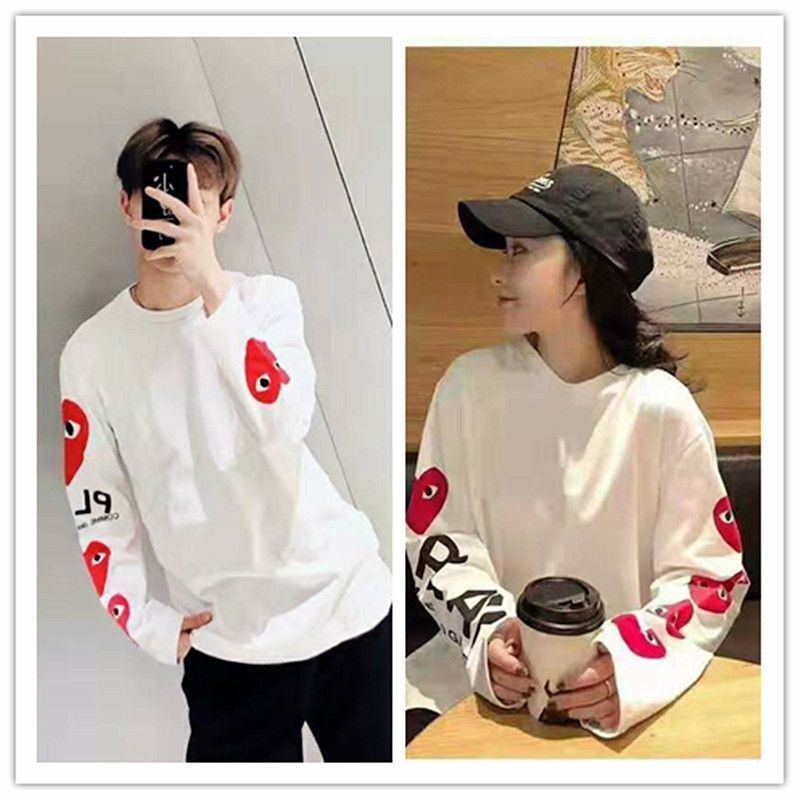 Cdg PIAY ใหม่ Arm Love Baoling เสื้อด้านล่างสําหรับคู่รักชายหลวมสบายๆแขนยาวมีฮู้ดป้ายคอปกและแท็กแขวน