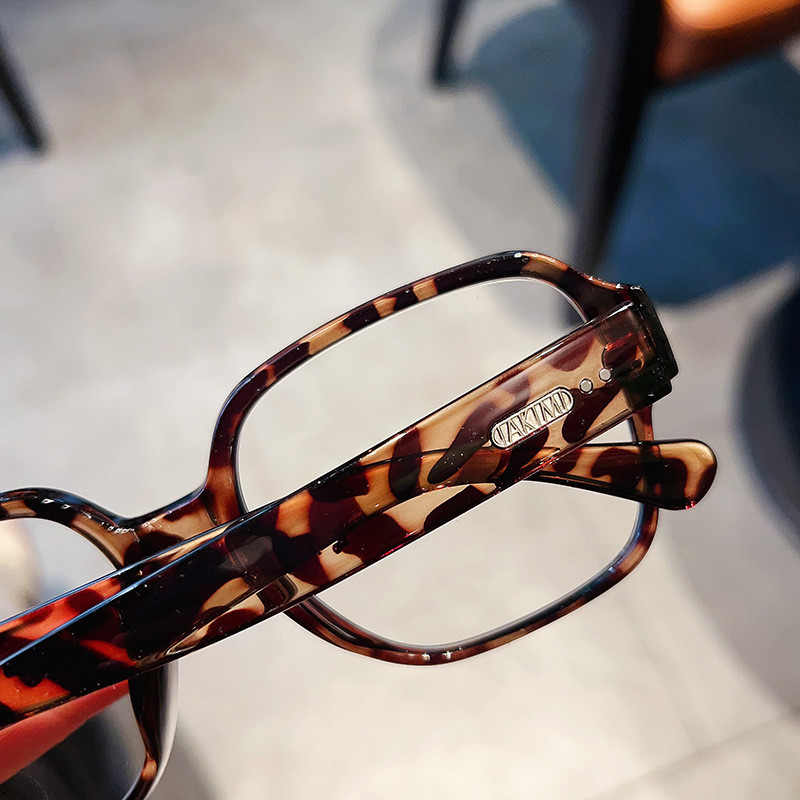 Retro Square กรอบแว่นตาขนาดใหญ่ผู้หญิงกรอบสีดําธรรมดาขนาดเล็กความรู้สึกระดับไฮเอนด์ Anti-Blue Light แว่นตาธรรมดาสามารถติดตั้ง - รูปที่ 4