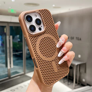 สูง Quaitly กรอบฮาร์ดแวร์สามมิติ Misaligned ทรงกลมตาข่ายรูเคสโทรศัพท์แม่เหล็กสําหรับ IPhone 12 13 14 15 16 Pro Max Slim Cooling ปลอกกันกระแทก PC ฝาหลัง
