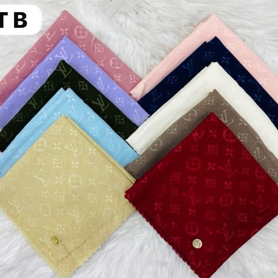 ผ้าคลุมบาวาสามเหลี่ยม Bawa cotton เลเซอร์คัท พิมพ์ลาย LV