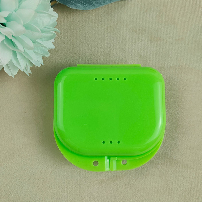 กล่องเก็บฟันปลอมทันตกรรม Retainer ปาก Guard คอนเทนเนอร์พลาสติกอุปกรณ์สุขอนามัยช่องปากถาดทันตกรรมกรณีเครื่องใช้ - รูปที่ 6