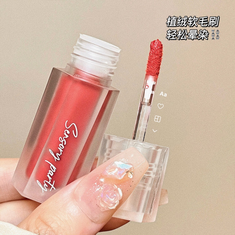 SENSORY PARTY ลิปกลอส แมท เลือนเส้นริมฝีปาก