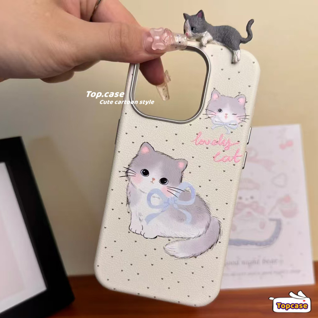 สําหรับ OPPO A3X A60 A79 A38 A18 A95 A94 A93 A92 A78 A76 A17 A16 A15 A31 A53 2020 3D Lucky Cat Bow ธรรมดารูปแบบหนังชุบเลนส์กรอบเคสโทรศัพท์ปกอ่อน - รูปที่ 7