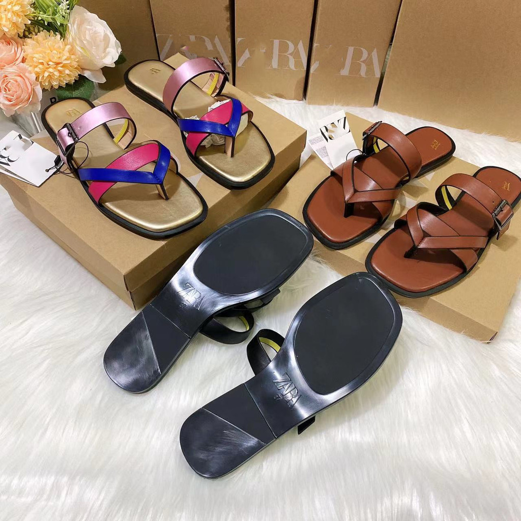 รองเท้าแตะแฟชั่นหัวเข็มขัดฮาร์ดแวร์ ZR ใหม่ของผู้หญิง, รองเท้าแตะยุโรปและอเมริกา, รองเท้าแตะแบน,รองเทาแตะผหญง