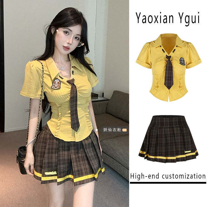 เสื้อโปโลเอวสูงผู้หญิง แขนสั้น สไตล์กระโหลกเชื้อรา ดีไซน์เก๋สำหรับฤดูร้อน