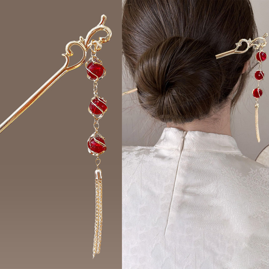 สไตล์จีนโคมไฟสีแดงพู่กิ๊บหญิงปีใหม่เทศกาลบอลกิ๊บบรรยากาศกิ๊บ