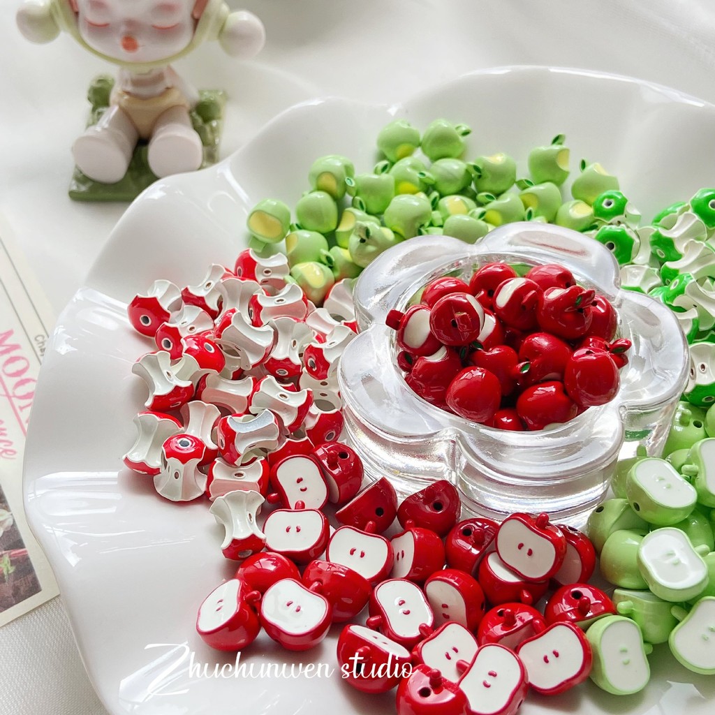 ลูกปัดการ์ตูนแอปเปิ้ลลูกปัดโลหะผสมอุปกรณ์ DIY วัสดุจี้วัสดุ