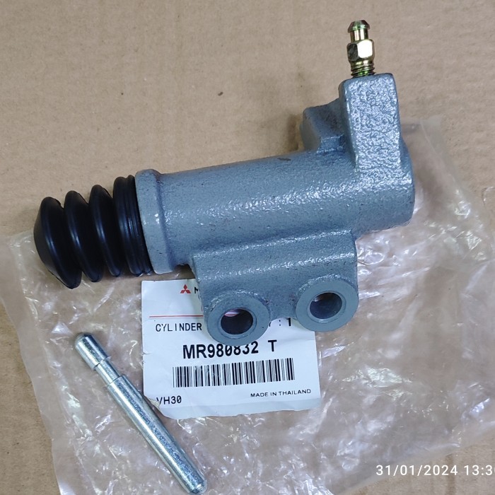 ผู้เชี่ยวชาญคลัตช์ล่าง strada triton 2500cc 4D56 KB4