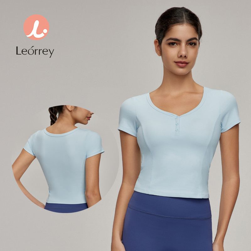 Leorrey-เสื้อกีฬาลำลอง เอวลอย ฟิตเนส โยคะ แขนสั้น ระบายอากาศได้ดี พร้อมแผ่นเสริมหน้าอก