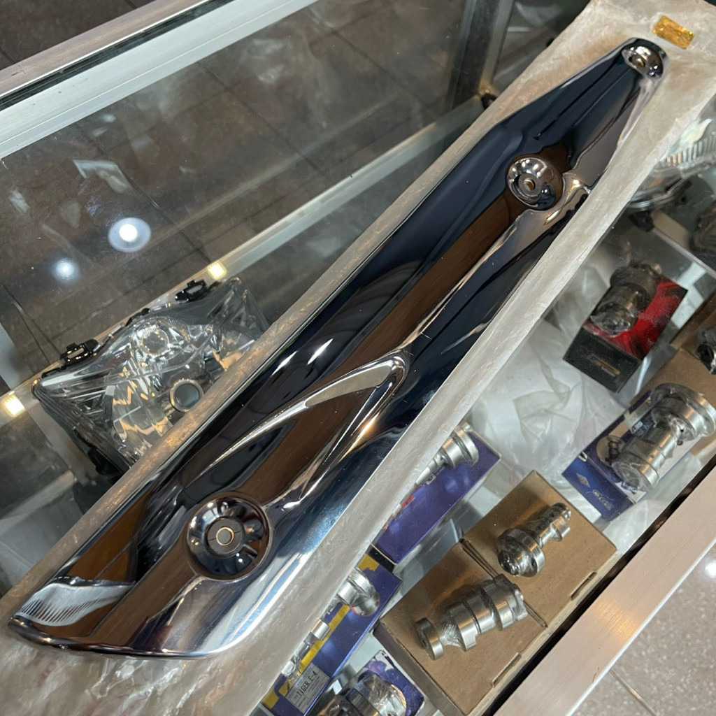 KARISMA XD 125 SUPRA X 125 เก่า ORIGINAL AM 18355 KPH 900 ฝาครอบ EXHAUST