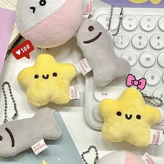 พวงกุญแจ จี้ตุ๊กตาการ์ตูนดาวยิ้มน่ารัก แบบสร้างสรรค์ เหมาะกับของขวัญ สําหรับห้อยกระเป๋าถือ พร้อมส่งในไทย