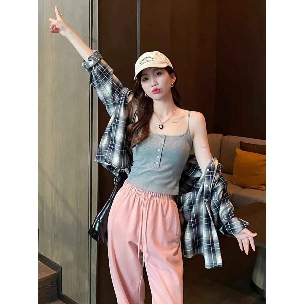 #475 เสื้อสายเดี่ยวเส้นเล็ก ฟองน้ำในตัวเย็บติดเนื้อผ้า ทรงสวยใส่สบายผ้านิ่มตกเเต่งกระดุมน่ารักเข้ารูป เซ็กซี่ สุดฮิต - รูปที่ 4