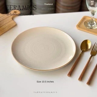 จาน 10.5 นิ้ว เซรามิกลายวง Cream & Pastel Green Spiral ️ เพิ่มความเรียบหรูและธรรมชาติให้โต๊ะอาหารของคุณด้วย