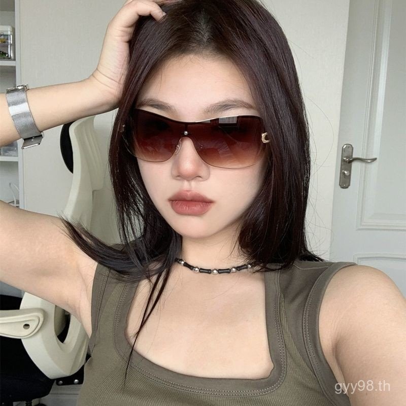 แหวนคู่ Retro Y2K และแว่นตากันแดดนักบินหญิง High-End Street สไตล์ยุโรปและอเมริกา