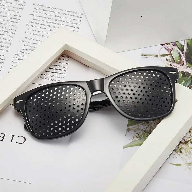 Yi Mart YOOSKE Anti Myopia Pinhole Glasses - D11301