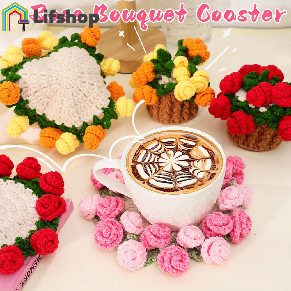 [HGB]ที่รองแก้วถักอเนกประสงค์ 3 ชุด | ตกแต่งช่อดอกไม้แบบพับได้ | ไหมพรมอะคริลิค พรีเมี่ยม | ทางเลือกของขวัญโรแมนติกวาเลนไทน์ | ดีไซน์ดอกกุหลาบและใบไม้ 3 มิติ
