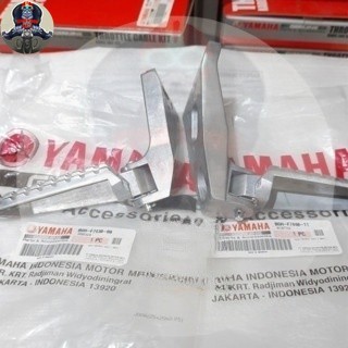พักเท้า nmax ใหม่เดิม b6h-F7430-00 b6h-F7440-11 KRDB10