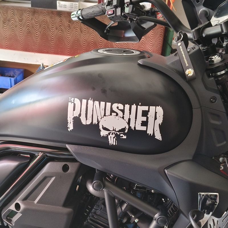 Harley 883 สติ๊กเกอร์ติดมอเตอร์ไซค์ สติ๊กเกอร์ไม่ซ้ํา Indiana Marvel Punisher Fuel Tank สติ๊กเกอร์สะท้อนแสงรถจักรยานยนต์