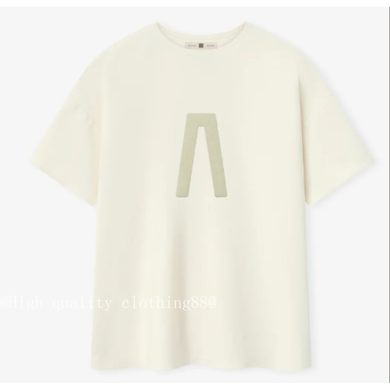 Essentials Fear of God เสื้อยืดแขนสั้นพิมพ์ลาย Inverted V