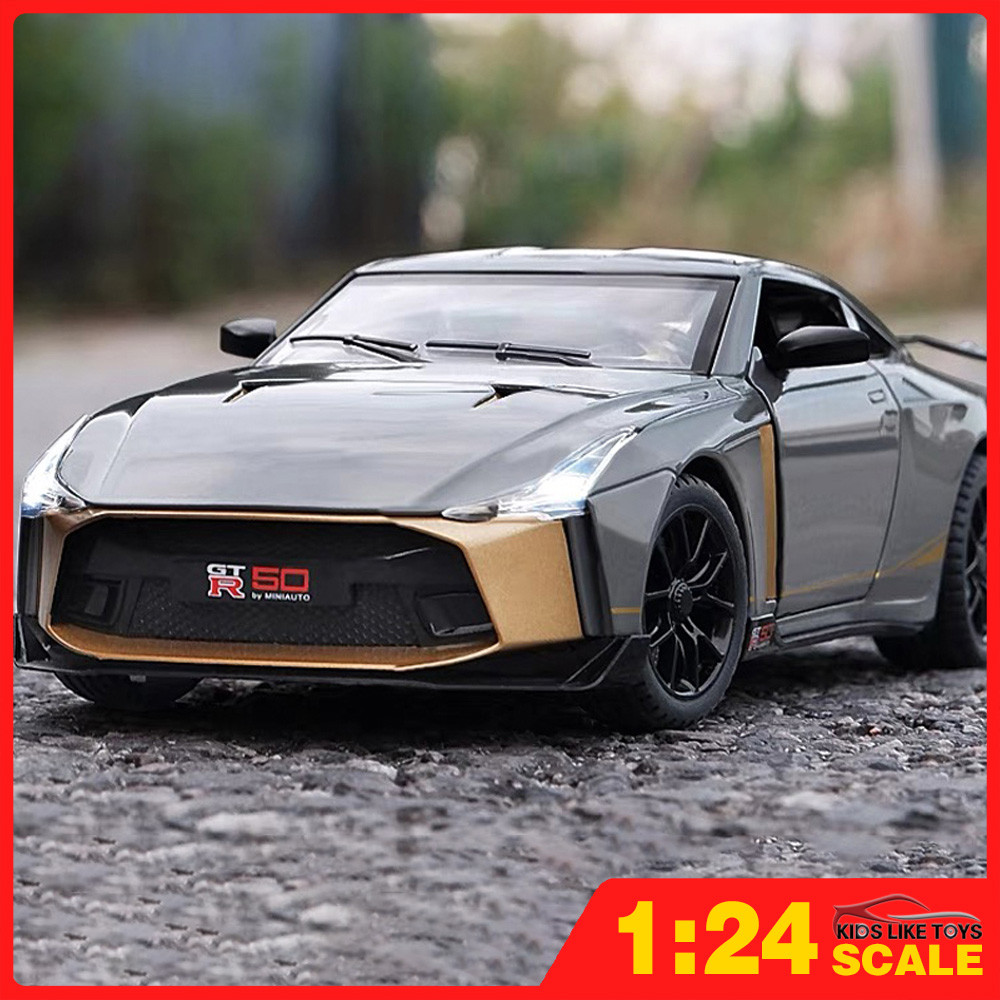 KLT 1:24 TNissan GTR 50 โมเดลรถเหล็กรถโลหะผสมของเล่นของขวัญสําหรับเด็กเด็กผู้หญิง