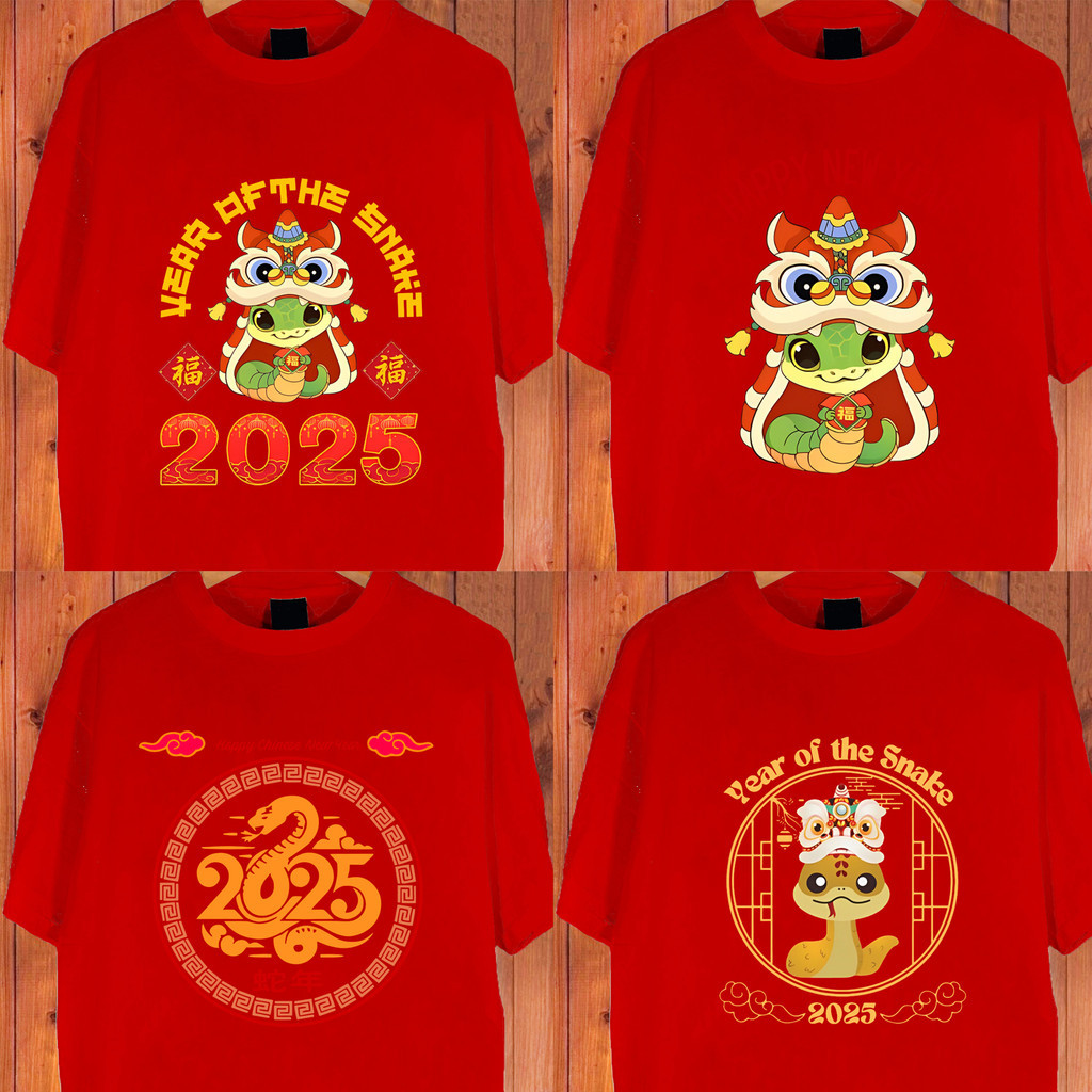 【HOT】2025สวัสดีปีใหม่งู year of the snake เสื้อยืดสีแดงชายและหญิงครอบครัวผ้าฝ้ายรอบคอด้านบน สีแดง S-
