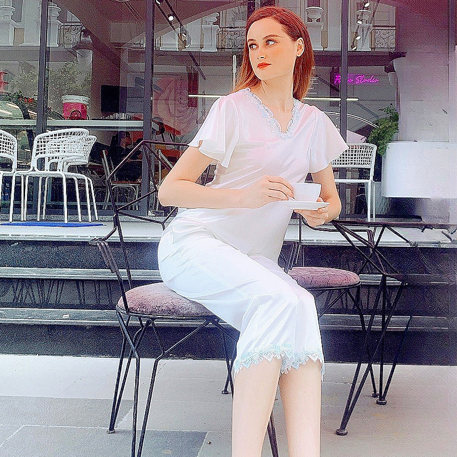 บ้านผ้าไหมผู้หญิง อยากอยู่ สวมใส่กับลูกไม้ดอกไม้อ่อนโยนกางเกงขายาวและเสื้อคอเต่าใส่สบายตลอดทั้งวัน B