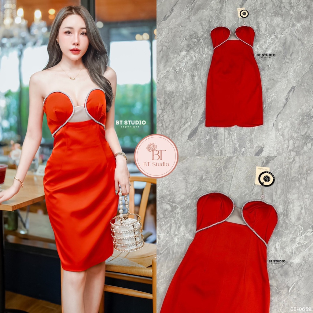 Cr. (xs-xl) (พร้อมส่ง) BT56-0659 เดรสสั้นเกาะอกช่วงอกแต่งล้อมด้วยเพชรเรียงแถวทั้งสองข้าง cafe Cr.sho