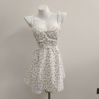 ชุดนอนสตรีลายดอกไม้ แบบแขวนคอเล็ก สไตล์เย็บปักถักร้อย