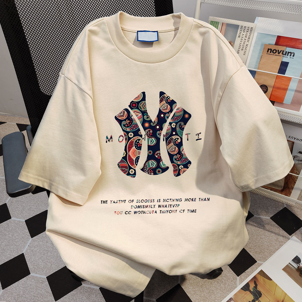 TIHIK เสื้อยืดพิมพ์ลาย คอกลม High Street สไตล์เกาหลี องทรงหลวมพิมพ์ลายย้อนยุค I003333