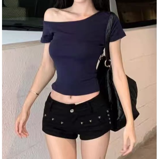 【ส่งจากไทย】เสื้อครอปแขนสั้นเปิดไหล่ เหมาะกับเทศกาลสงกรานต์ เข้ารูป ใส่สบาย สไตล์เซ็กซี่ Women Clothing