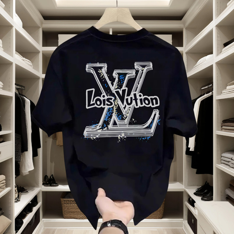 LV เลเวล-ส เสื้อยืดผู้ชายสีดําคอกลมแขนสั้นเสื้อยืดแฟชั่นคู่สีขาวรุ่นคุณภาพเสื้อผ้าผู้ชายพื้นฐานเสื้อ