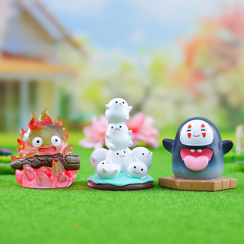 🔥 ใครชอบไปลองหาตำได้เลย โมเดล กล่องจุ่ม TOTORO มีหลายรูปแบบให้เลือกสะสม มีการ์ดในกล่อง ( 1 กล่อง 6 จ