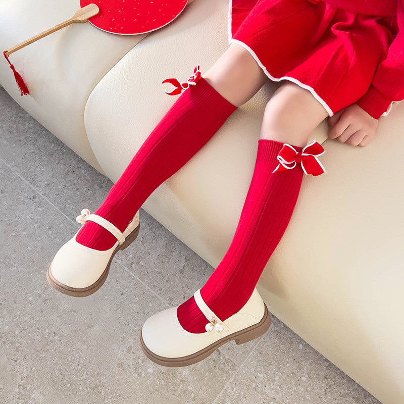 เด็กถุงเท้าหญิงโลลิต้าปีใหม่สีแดงหลอดยาวเทศกาลโบว์ลูกวัว
