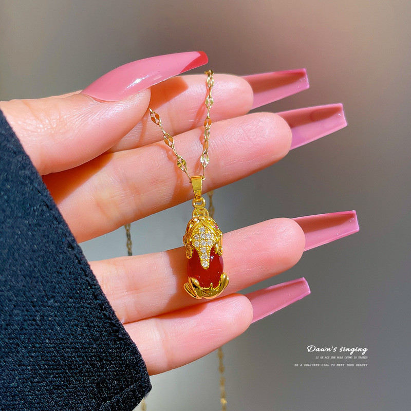 สร้อยคอนำเข้าเคลือบทอง 18K แบบจี้ดอกไม้สี่แฉก ออกแบบแฟชั่นโซ่กระดูกไหปลาร้า สินค้าพรีเมียมสำหรับเป็นของขวัญวันเกิดผู้ใหญ่ - รูปที่ 4