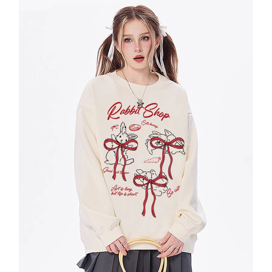（พร้อมส่งจากกรุงเทพ） เสื้อกันหนาวแขนยาว เสื้อยืดคอกลมพิมพ์ลาย เสื้อเชิ้ตลำลองทรงหลวมใส่สบาย การ์ตูนแฟชั่นเกาหลีน่ารัก